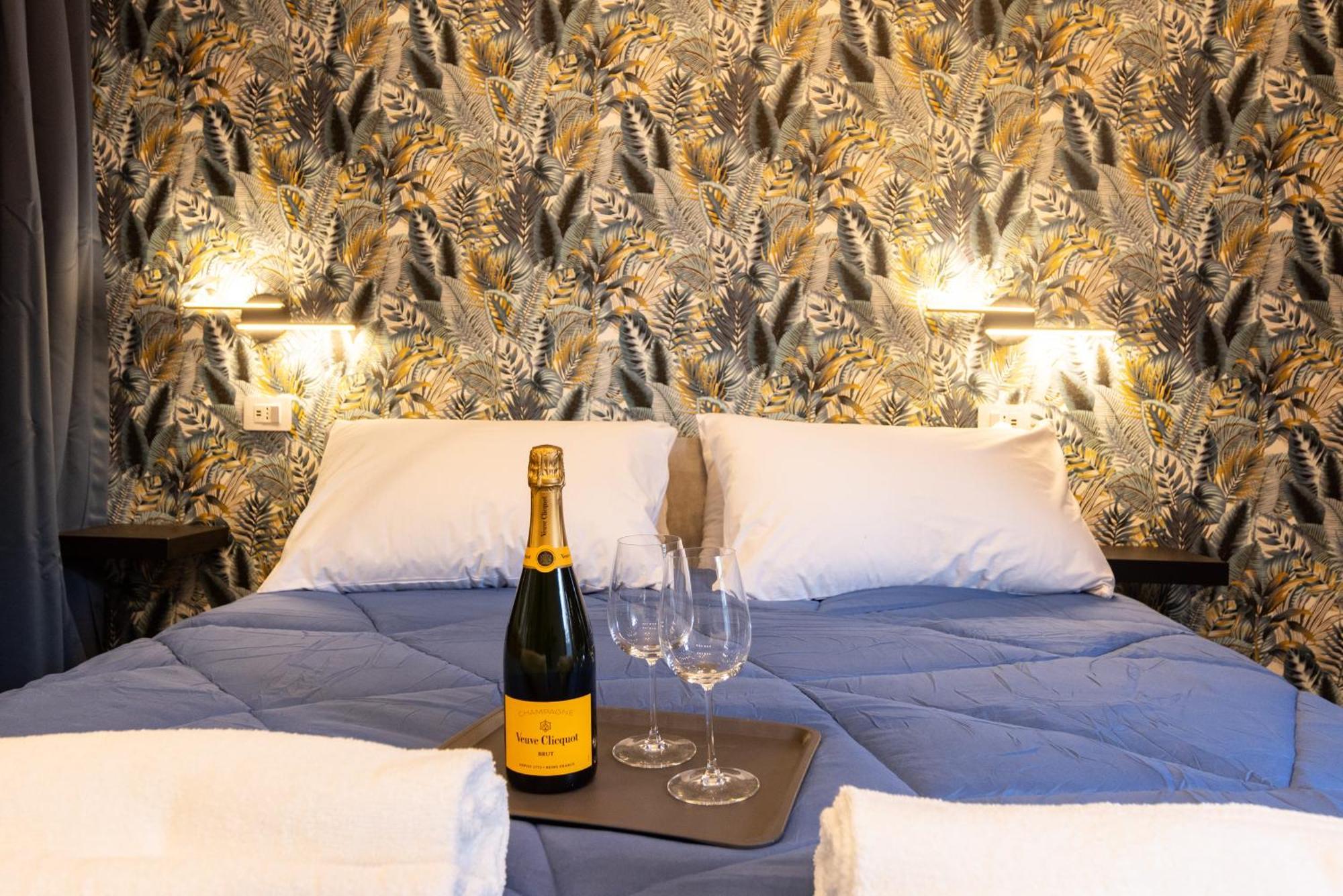 Urban Chic Luxury Suite Apartments Řím Exteriér fotografie